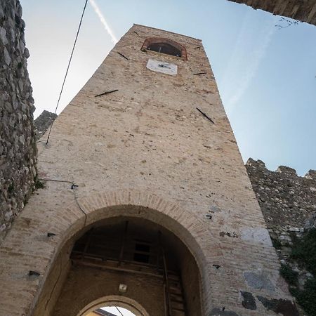 Gardappartamenti Castle Bell Moniga del Garda Extérieur photo
